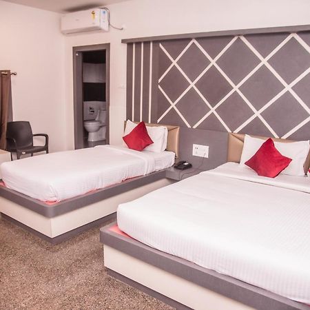 Hotel Sapphire Tinsukia Екстер'єр фото