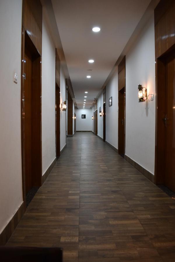 Hotel Sapphire Tinsukia Екстер'єр фото